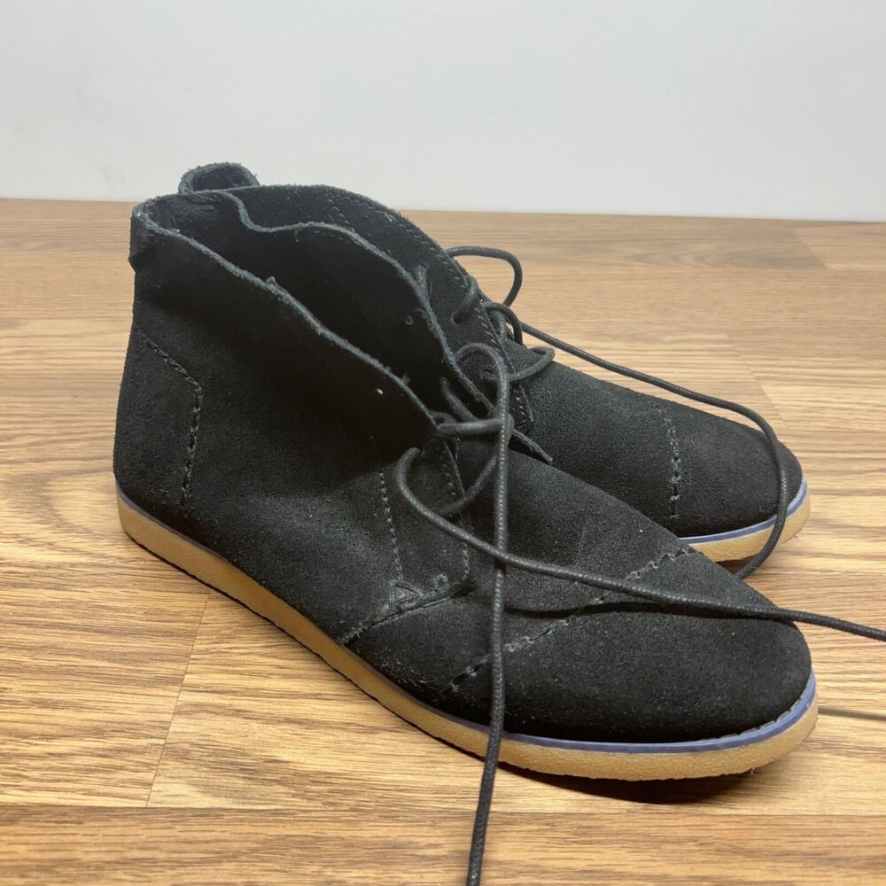 Toms Womens Mateo Chukka Ankle Booties Size 7.5M Black Suede Gum Sole